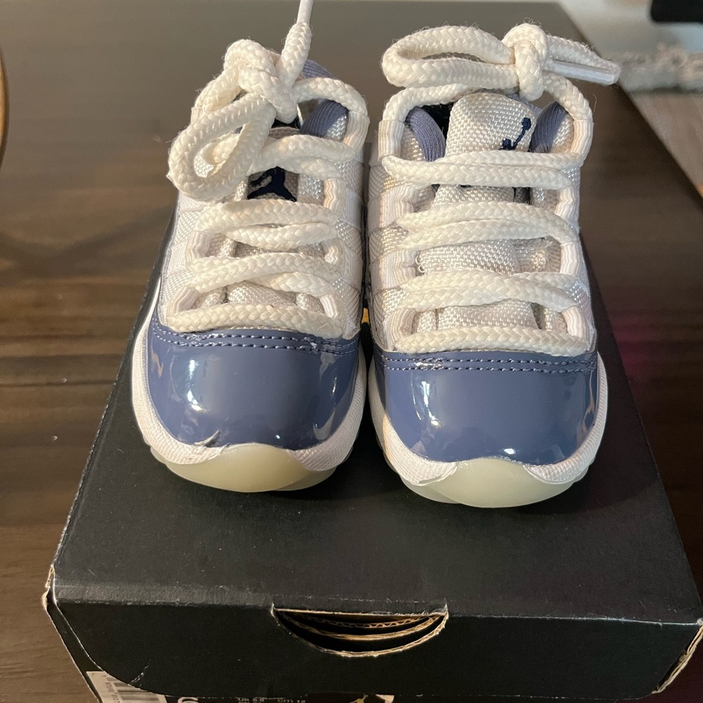 Jordan Kids Sneakers in Blue and White
